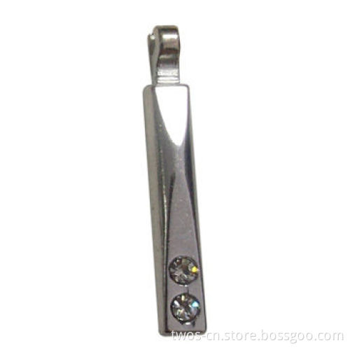 Zipper puller with strass